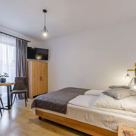 Tatra Sky Centrum Oda ve Kahvaltı 3*