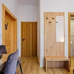 Tatra Sky Centrum فندق مبيت وإفطار 3*